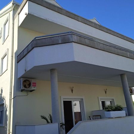 Apartments Blazenka โตรกีร์ ภายนอก รูปภาพ